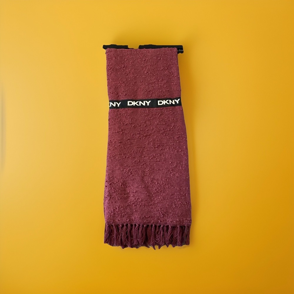 DKNY 'ALICE'‎ 50" X 60" WINE THROW BLANKET
